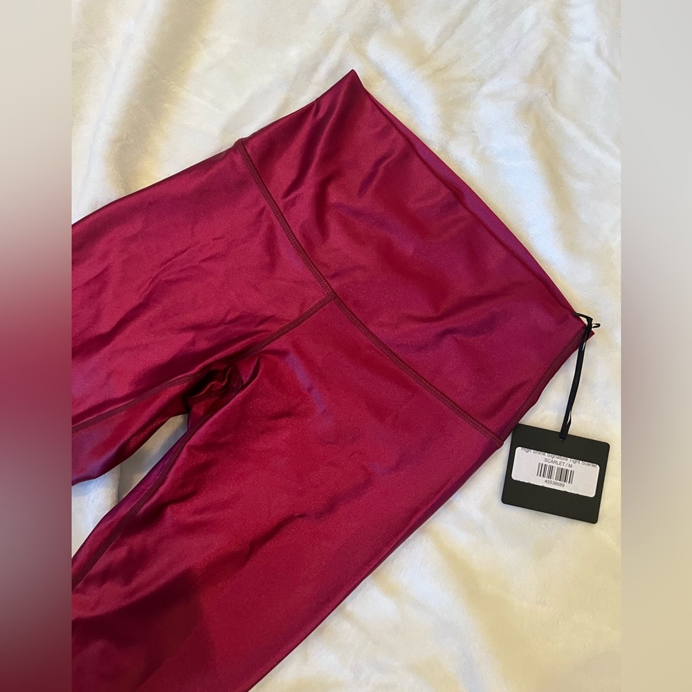 High shine leggings